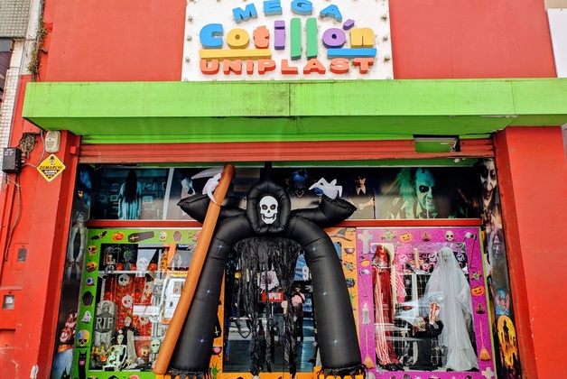 UNIPLAST COTILLÓN